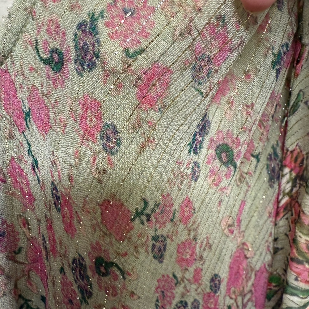 NEW Hemant & Nandita NWOT Floral Patterned Fabric+Pink+Green, gold thread Accent - Picture 7 of 9